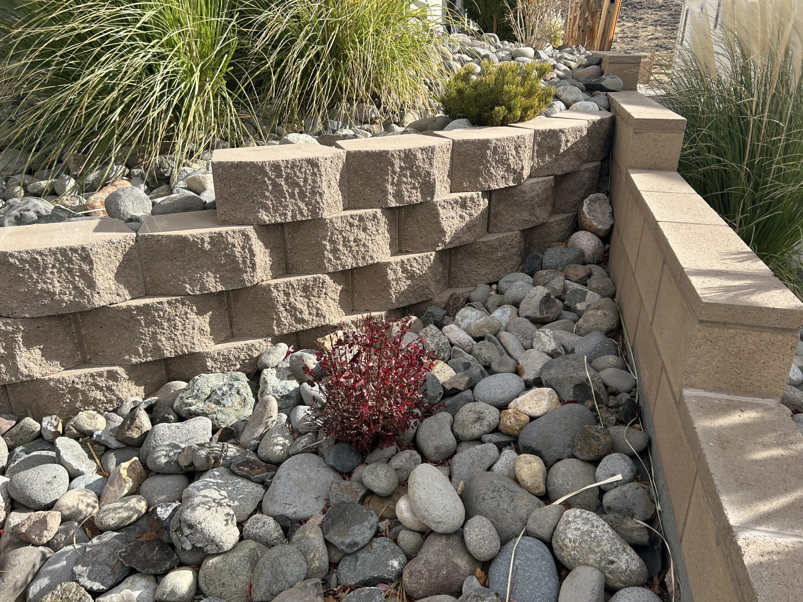 short retaining wall